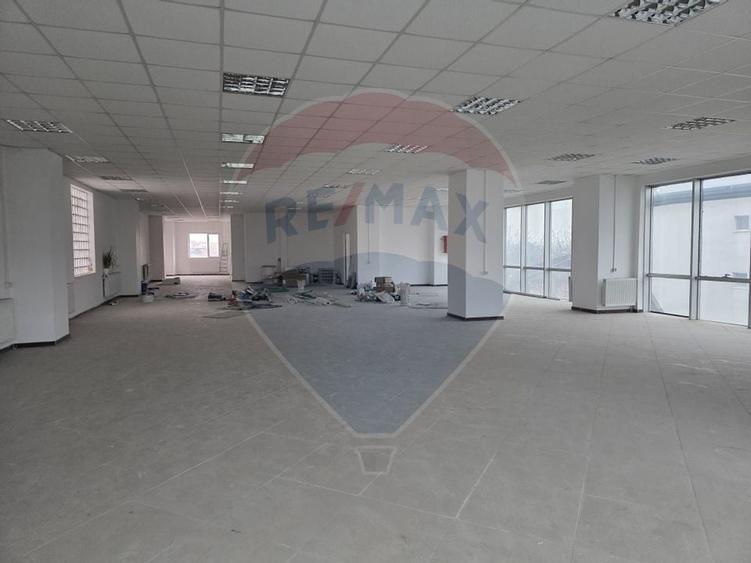 Spatii comerciale + birouri Otopeni 2246 mp inchiriere totala/partiala - 6