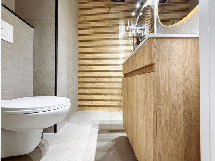 VAND APARTAMENT 2 CAMERE, BULEVARDUL I.C. BRATIANU, PRETABIL INVESTITIE - 28