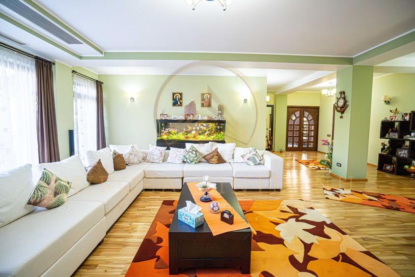 DACIA - Vila D+P+1E+M, teren 780 mp, deschidere 24 ml. - 3