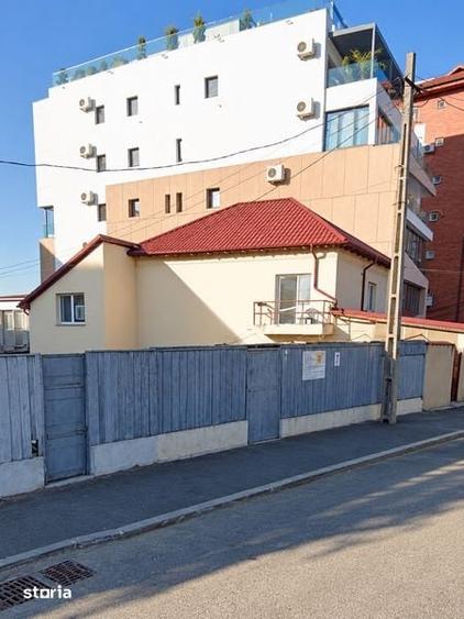 Casă cu 4 camere cu Teren 300 Mp în Central