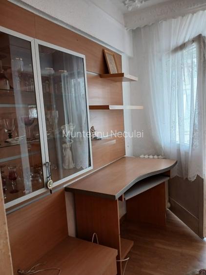 Garsonieră de închiriat – Strada Poitiers/ lângă pădure – Disponibilă imediat