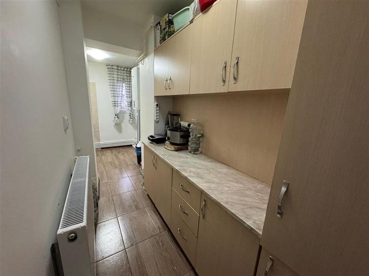 Apartament 2 camere, parter, 46mp , zona Sud - Scoala 1 - - 5