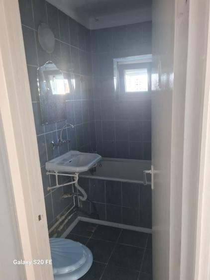 De vanzare apartament 2 camere - 1