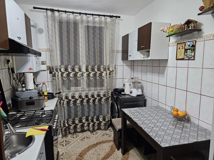 Vand Apartament 2 camere - 2