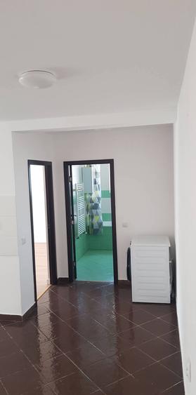 Proprietar vand apartament 3 camere Etaj 1 - 5
