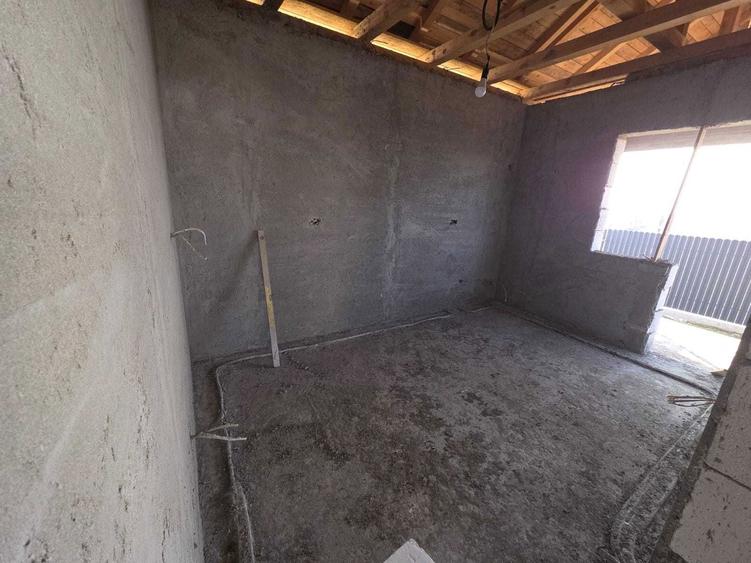 Case la rosu in Tulucesti - 6