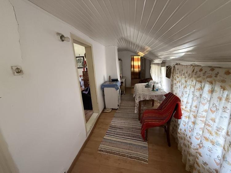Casă cu 3 camere în Cornu