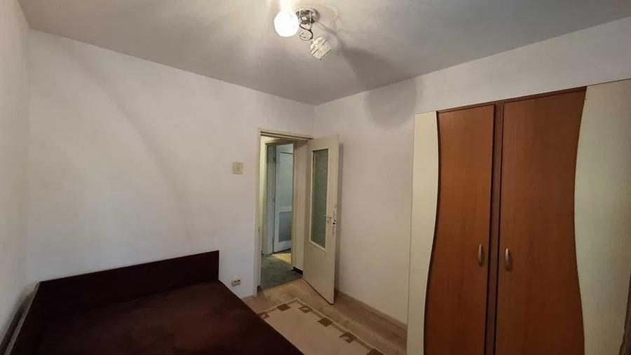 Apartament cu 2 camere semidecomandat, mobilat în Berceni