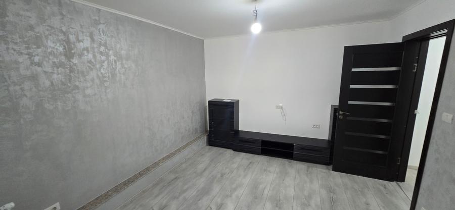 2 camere de vanzare , etajul 2, Focsani - 15