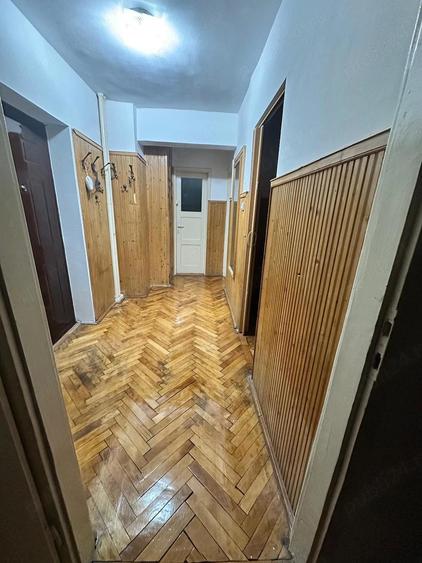 Apartament de vanzare - 4