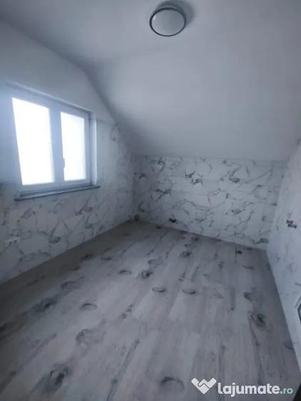 Casă cu 5 camere cu Teren 500 Mp în Rădăuți