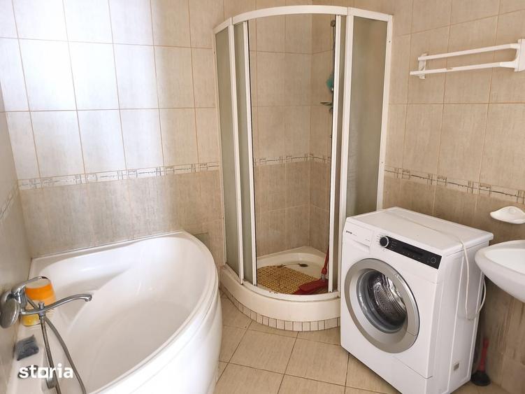 Cladire cu 2 apartamente, un spatiu comercial si anexe - Semicentral - 12