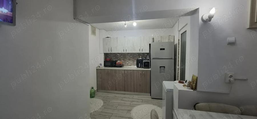 Apartament 3 camere , zona centrala - 10