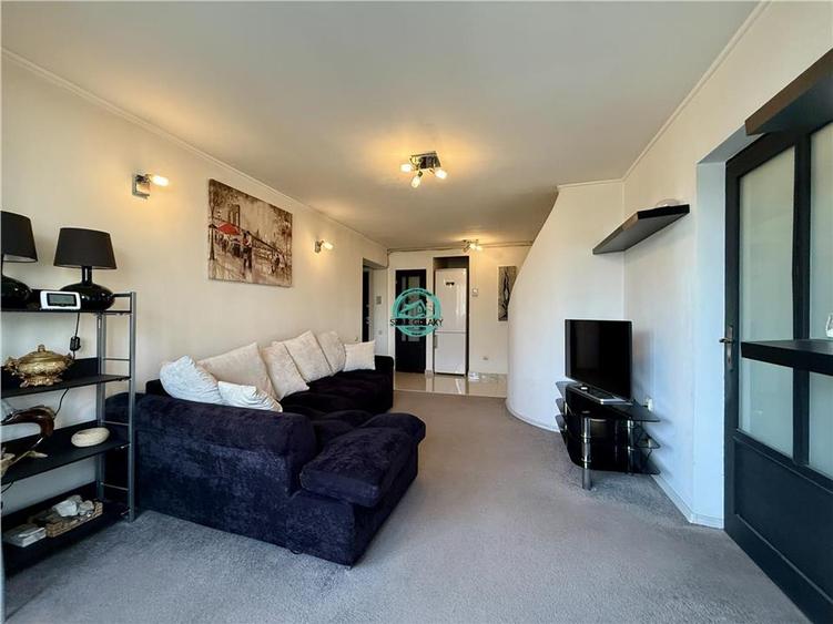 Apartament cu 3 camere de vanzare, bloc izolat, Semicentral - 3