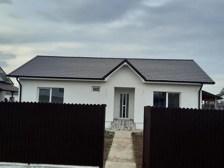 FARA COMISIOANE in COMPLEX  DE CASE, casa cu 4 camere 2 bai PARTER +pod cu placa - 1