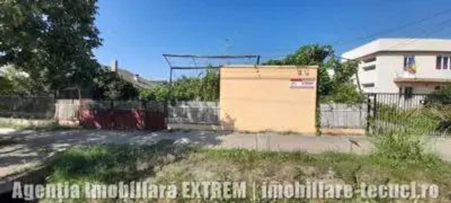 Casa 4 camere ?i 1088mp teren, deschidere 15ml la strada, in Tecuci - 5