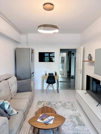 Apartament cu 2 camere decomandat, mobilat în Grozăvești