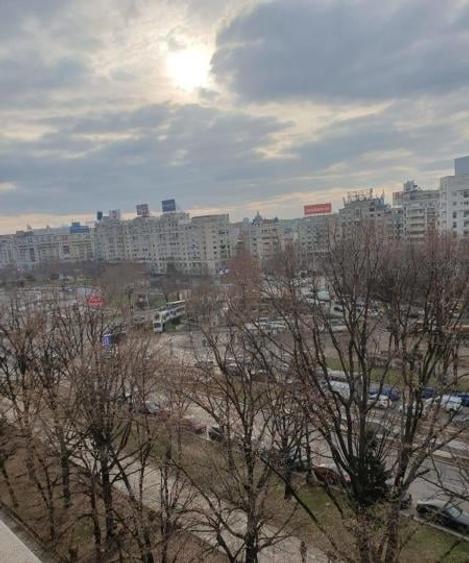 Piața Unirii Metrou - 2