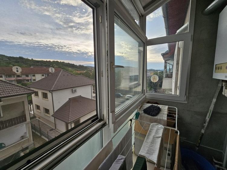 Apartament 2 camere cu balcon zona Centrala-CUGIR - 10