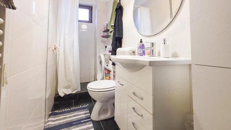 Casa 11 camere cu livada pe Strada Republicii, Dragomire?ti-Deal - 12