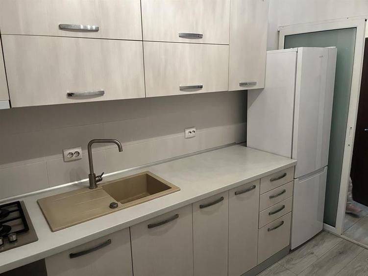 Apartament renovat, mobilat si utilat Zorilor Astra - 12