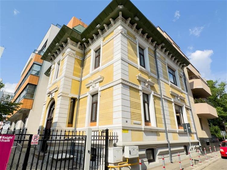 Spatiu - Universitate | Ready to Move in vila - de la 418 mp - 1