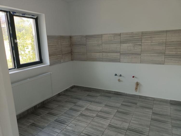 Vila in Varteju cu patru camere,curte mare - 4