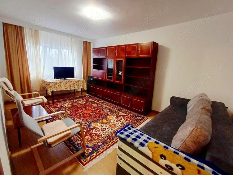 Inchiriez apartament cu 2 camere mobilat in micro 17 etajul 1. - 8