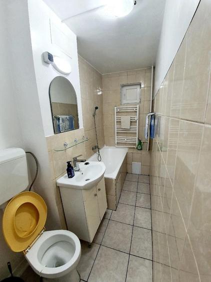 Proprietar . inchiriez garsoniera 34mp. 100 metri metrou . - 1