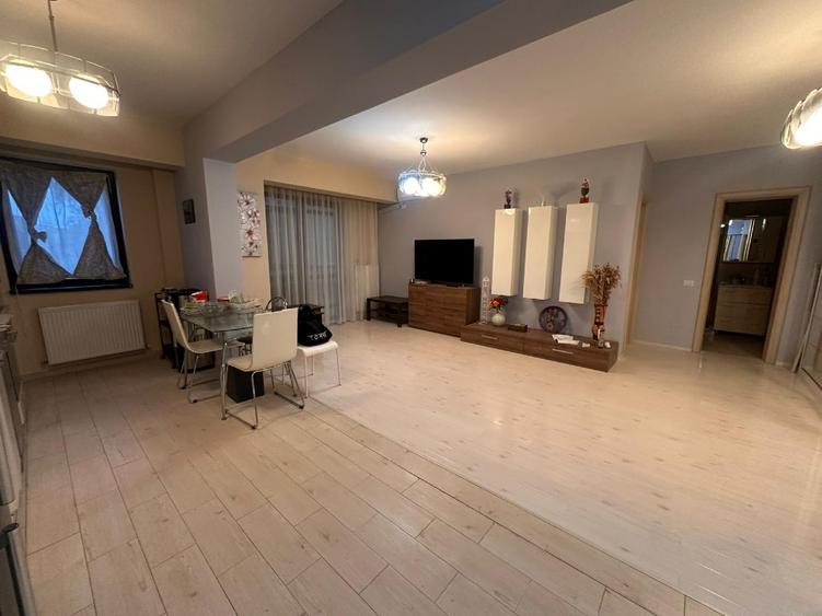 Apartament 3 camere  de vanzare in Dobroesti - 9