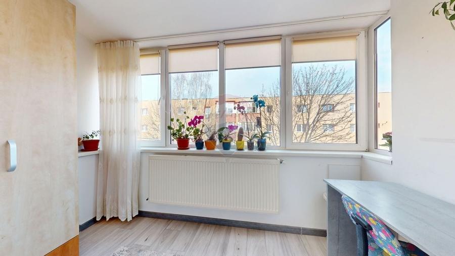 Apartament 3 camere, 2 băi, 2 parcări de vânzare zona Avantgarden 2 - 9