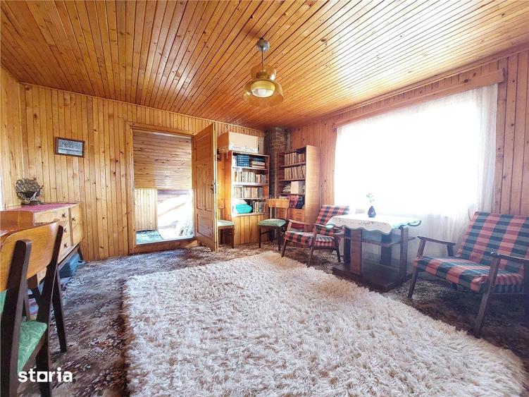 Casă cu 5 camere cu Teren 3815 Mp în Vernești