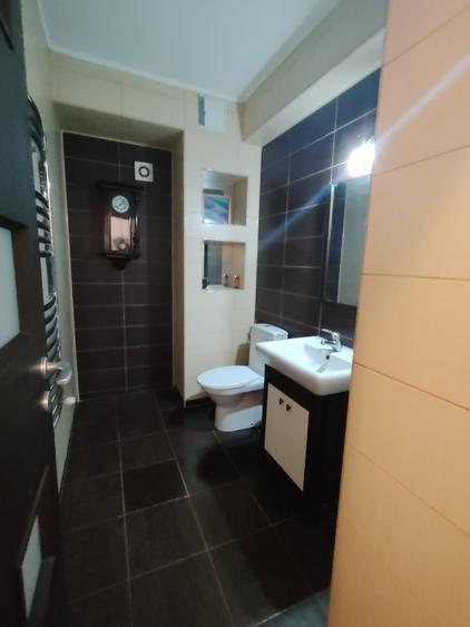 VILA 450 MP UTILI, MOBILATA BIROURI, CURTE 400 MP, 7 LOCURI PARCARE, - 8