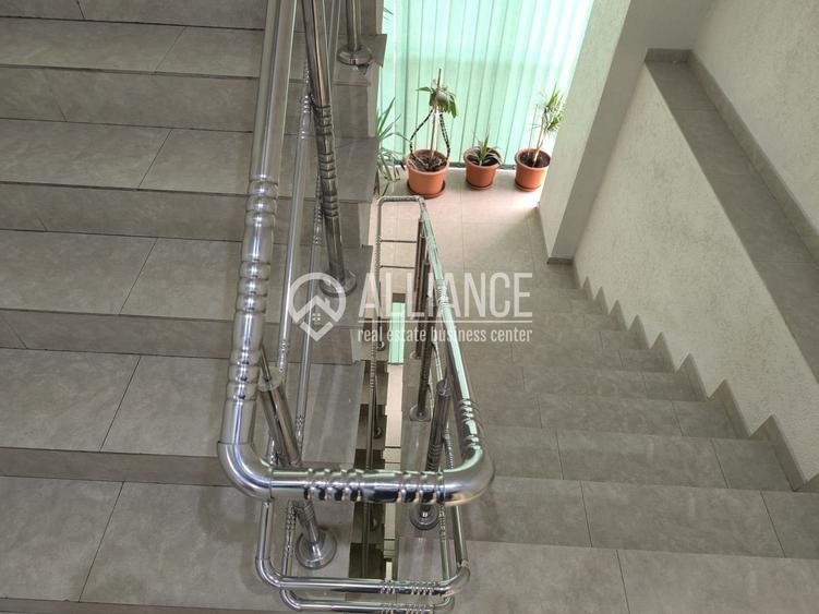 CENTRU TOMIS MALL- Birouri  luminoase cu cheltuieli incluse ! - 11