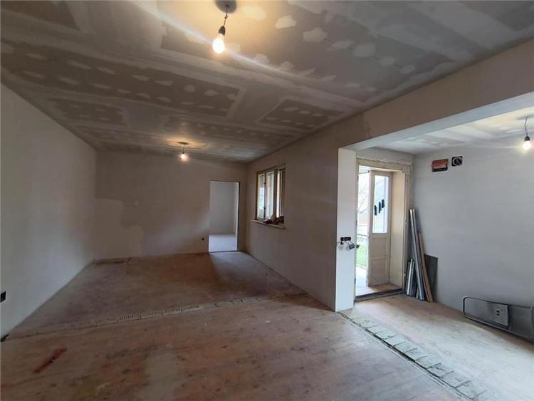 Casa Renovata Curte Individuala Teren 650 mp - 7