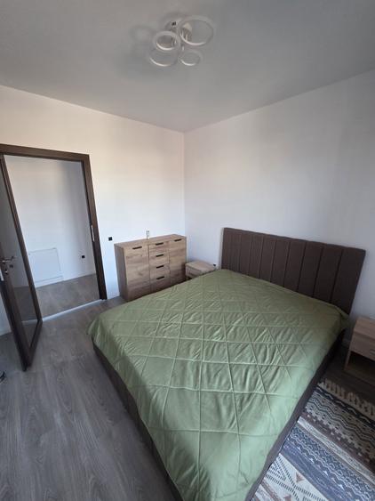 Vand apartament mobilat 3 camere - 2