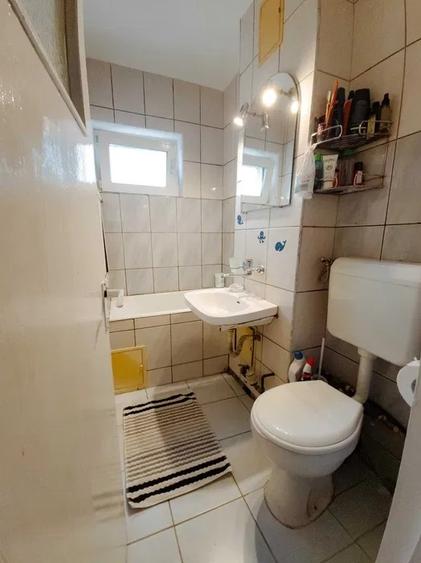 Apartament de 3 camere, etaj 2/4, zona Alexandru cel Bun - 7