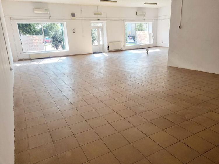 Spatiu comercial de inchiriat - 4