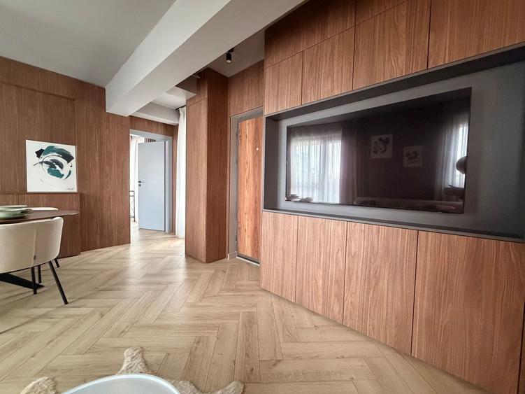 Apartament cu 3 camere, mobilat în Sisești