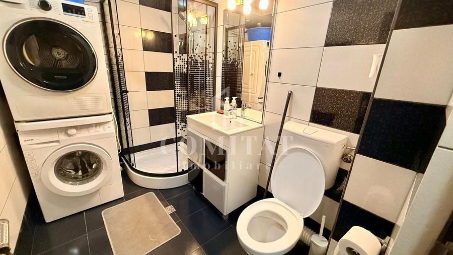 Apartament cu 3 camere semidecomandat, mobilat în Florești