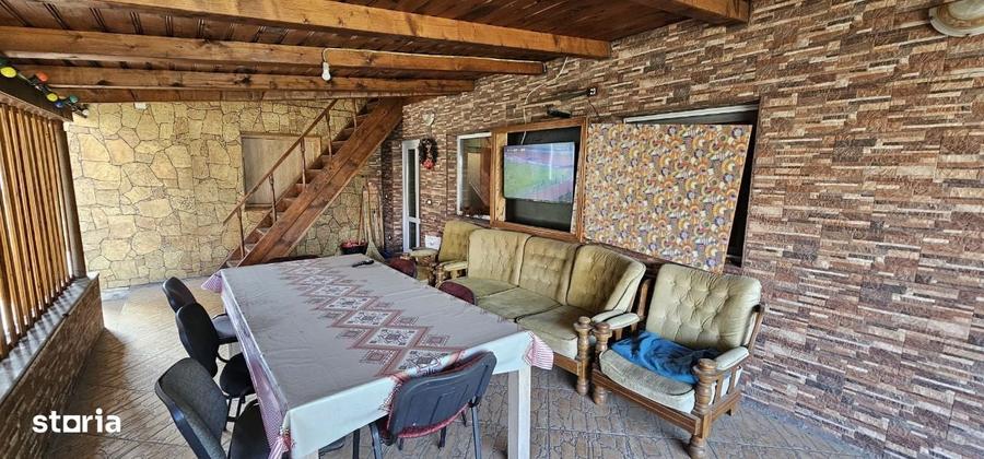 Casă cu 3 camere cu Teren 544 Mp în Central