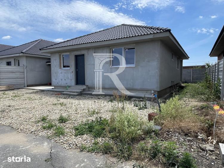 Casă cu 3 camere cu Teren 300 Mp în Nojorid