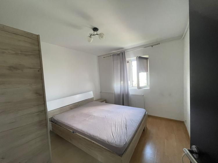 Apartament cu 2 camere semidecomandat, mobilat în Costin Georgian