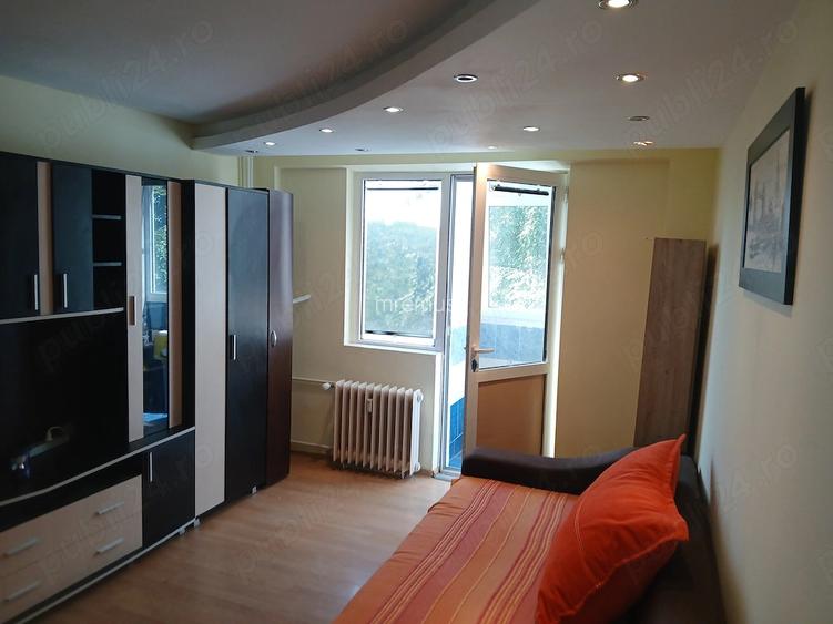Proprietar: Inchiriez apartament 2 camere, decomandat,utilat, parcare 7 min Metrou Pia?a Sudului
