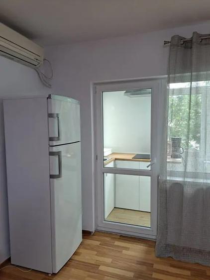 Apartament cu 2 camere decomandat în Cotroceni
