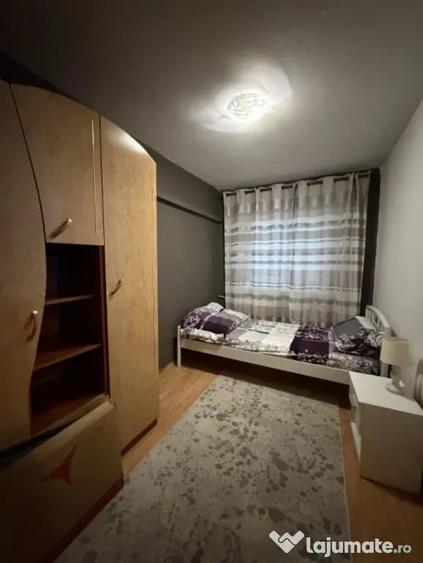 Apartament cu 3 camere decomandat în Lăpuș