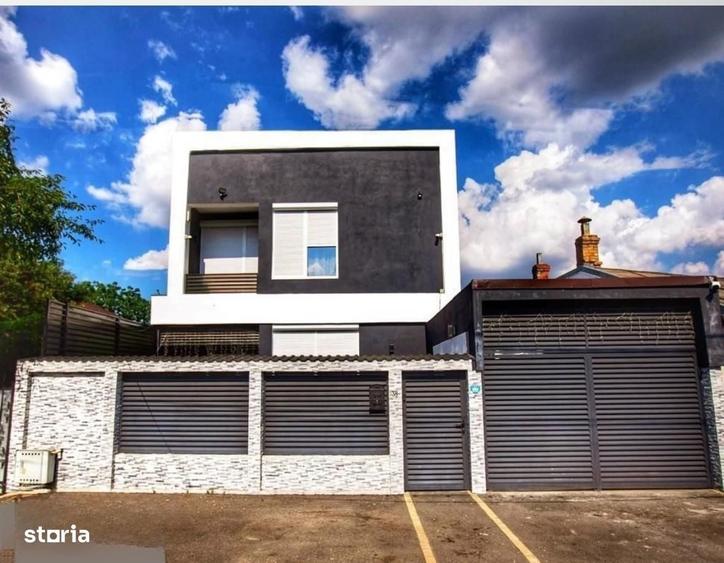 Casă cu 4 camere cu Teren 421 Mp în Central