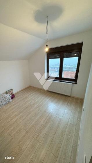 Casă cu 5 camere cu Teren 372 Mp în Central