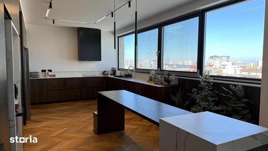 Apartament cu 6 camere în Nord