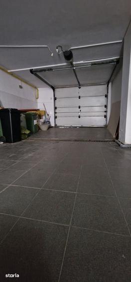 Casă cu 5 camere cu Teren 180 Mp în Tomis II